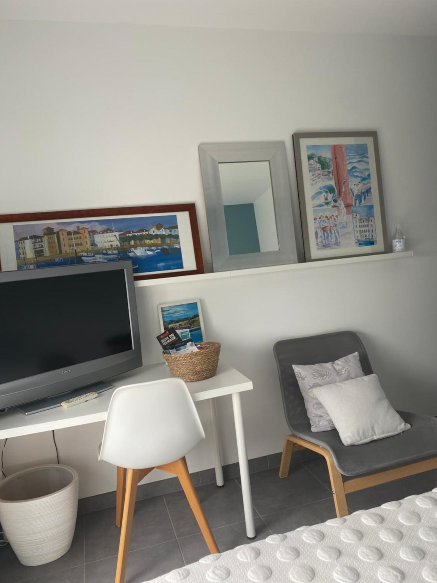 Hotel Ama Lur Hasparren Exteriér fotografie