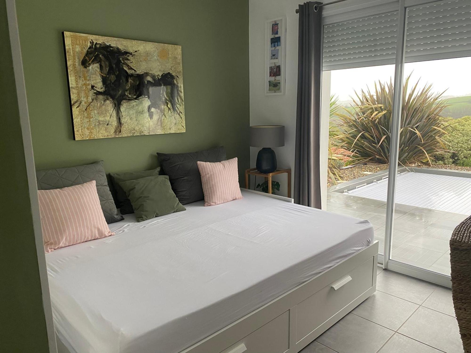 Hotel Ama Lur Hasparren Exteriér fotografie